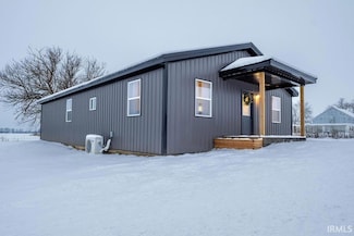 9095 E State Road 38, New Castle, IN 47362