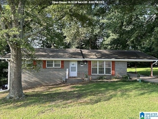 2904 Crestlane Dr, Adamsville, AL 35005