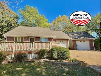 1106 Zelpha Dr, Marysville, KS 66508