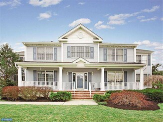 12 Bergen Dr, Cranbury, NJ 08512