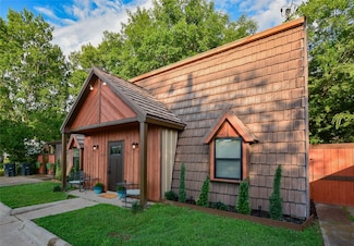 507 W Fawn St, Caldwell, TX 77836