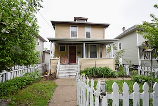 937 N County St, Waukegan, IL 60085