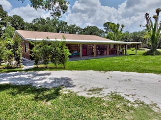 10460 134th Ct, Fellsmere, FL 32948