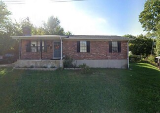 635 Military Rd, Saint Louis, MO 63125