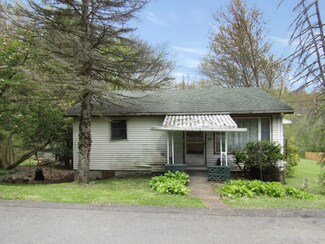164 Ice House Rd, Latrobe, PA 15650