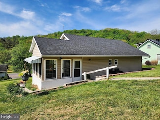 11109 Butternut Ln NE, Cumberland, MD 21502
