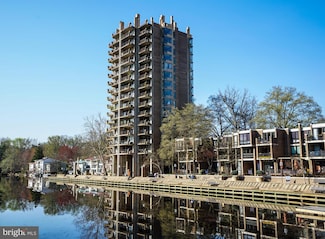 11400 Washington Plaza W Unit 405, Reston, VA 20190