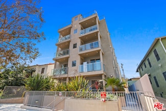 819 S Holt Ave Unit 201, Los Angeles, CA 90035
