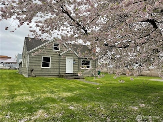 620 S Walnut St, Burlington, WA 98233