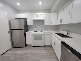 3700 NW 21st St Unit 414, Lauderdale Lakes, FL 33311