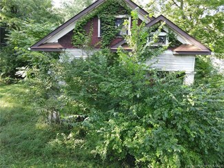 2348 Evans Ln, New Albany, IN 47150