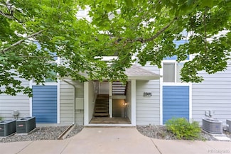 1301 S Cathay Ct Unit 104, Aurora, CO 80017