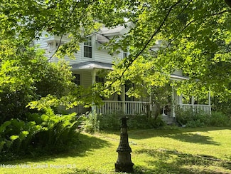 53 Whitings Pond Rd, Canaan, NY 12029