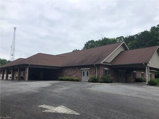 615 E 52 Bypass, Pilot Mountain, NC 27041