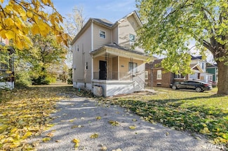 550 N 30th St, East Saint Louis, IL 62205