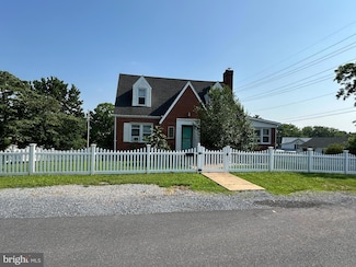 2 Terrace Ln, Luray, VA 22835