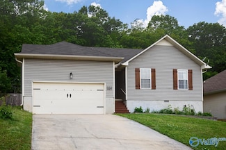 204 Hollington Dr NE, Huntsville, AL 35811