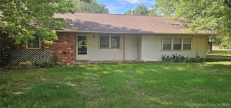 4 W Hickory St, Tryon, OK 74875