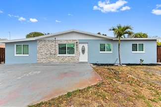 5851 Daphne Dr, West Palm Beach, FL 33415