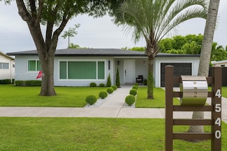 9540 Martinique Dr, Cutler Bay, FL 33189