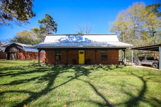 160 Dailey Rd, Crockett, TX 75835