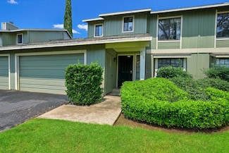 4718 E Alamos Ave Unit 105, Fresno, CA 93726