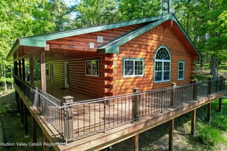 275 Spillway Rd, West Hurley, NY 12491