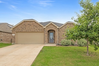 916 Evergreen St, Princeton, TX 75407