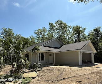 6333 Fox Hollow Ct, Hampton, FL 32044