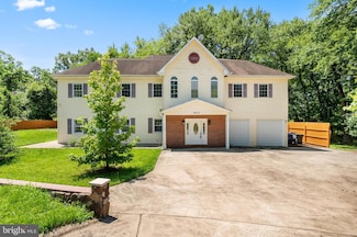 2815 Bass Ct, Alexandria, VA 22306