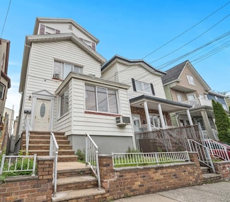 31 E 32nd St, Bayonne, NJ 07002