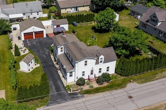 28 Jenness St, Rochester, NH 03867
