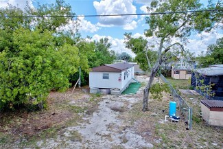 1812 E Claradge Ave, Avon Park, FL 33825