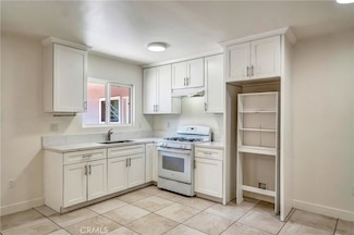6735 Elmer Ave Unit 8, Los Angeles, CA 91606