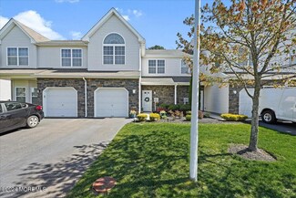 20 Santa Rosa Ln, Tinton Falls, NJ 07753