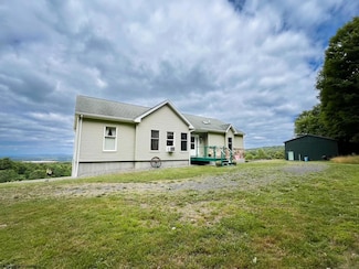 421 Head Rd, Mount Storm, WV 26739