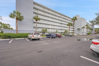 5500 NW 2nd Ave Unit 614, Boca Raton, FL 33487