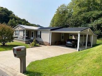 119 N Eagle Trace Blvd, Harold, KY 41635