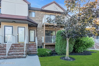 4511 Birchwood Ct, North Brunswick, NJ 08902