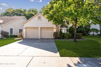 1565 Lacebark Rd, Toms River, NJ 08755