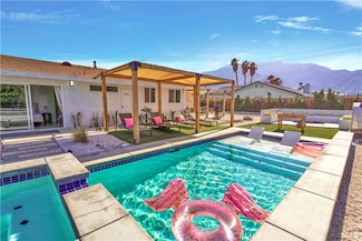 2144 E Rogers Rd, Palm Springs, CA 92262