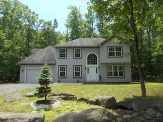 274 Spicebush Dr, East Stroudsburg, PA 18301