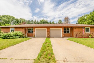 6236 Demorrow Rd, Stevensville, MI 49127