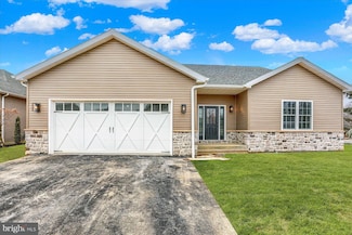 51 Franklin Dr, Mechanicsburg, PA 17055
