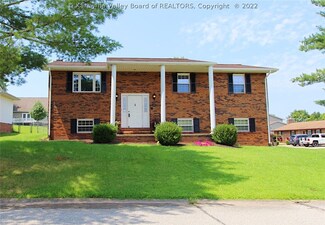 100 Jamestown Rd, Nitro, WV 25143