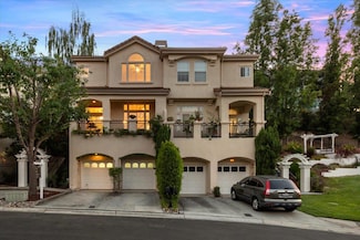 14 Arroyo View Cir, Belmont, CA 94002