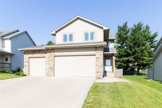 1031 Norwood Ct, Norwalk, IA 50211