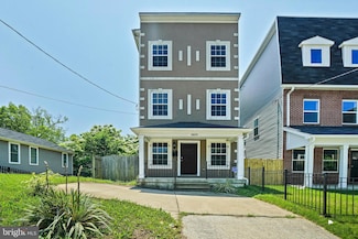 5823 Field Place NE, Washington, DC 20019
