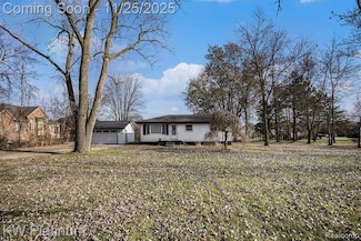 53800 N Foster Rd, Chesterfield, MI 48051
