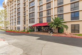 3930 University Center Dr Unit 208, Las Vegas, NV 89119